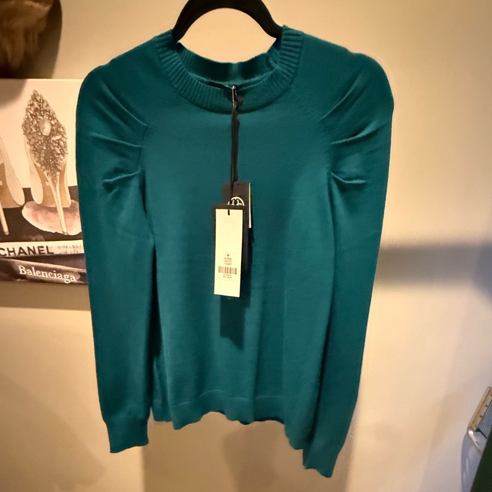 NWT Carlisle Green Cotton/Cashmere pleat shoulder sweater Size Medium - Picture 9 of 11